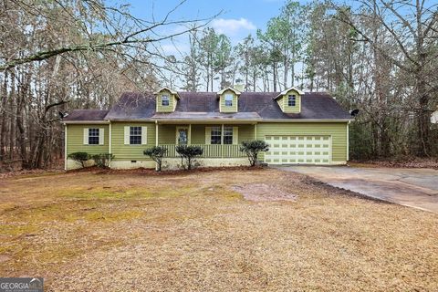 Photo of 253 Ruth Drive, Newnan, GA 30265 (MLS # 10673197)