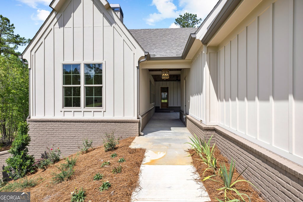 Photo of 105 Forest Berry Court, Newnan, GA 30265 (MLS # 10794330)