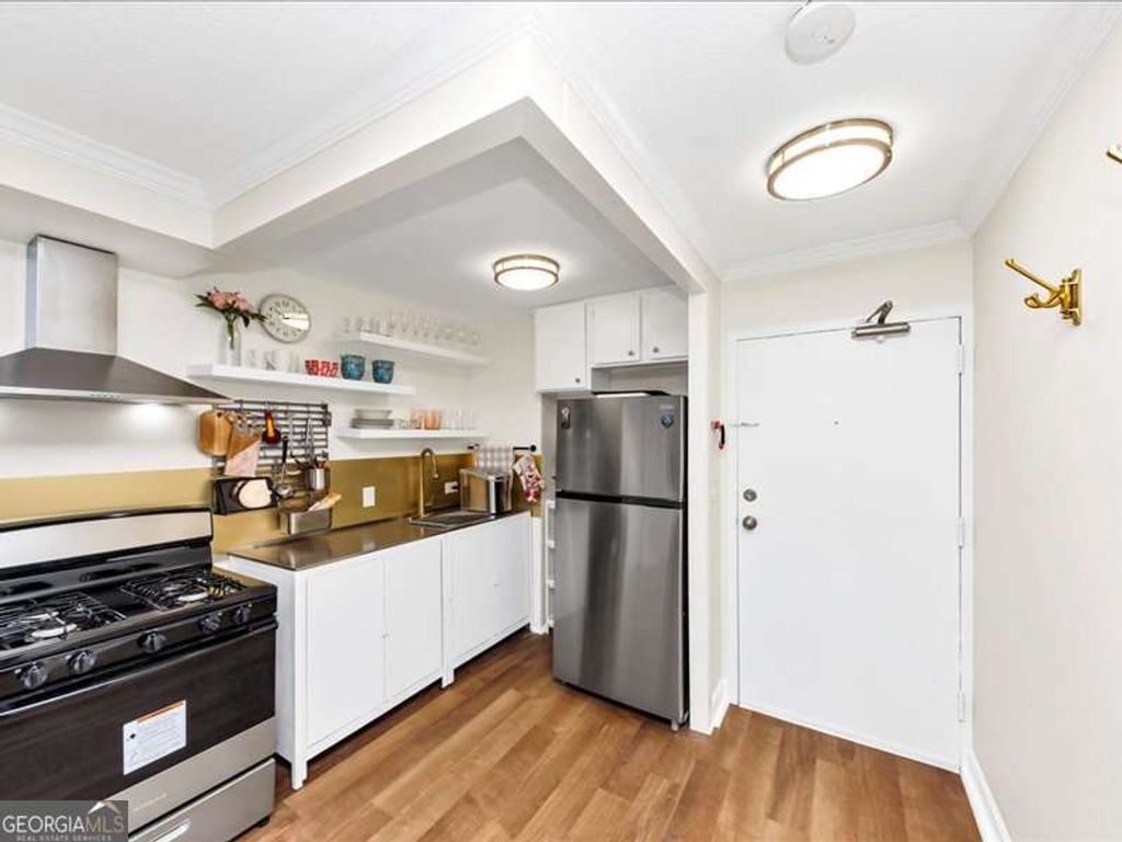 Photo of 2285 Peachtree Road NE #803, Atlanta, GA 30309 (MLS # 10707956)