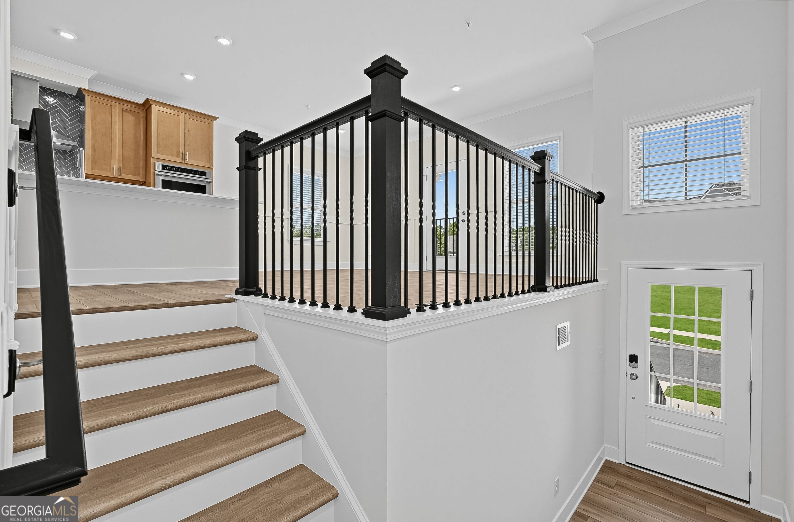 476 Brodie DR 66