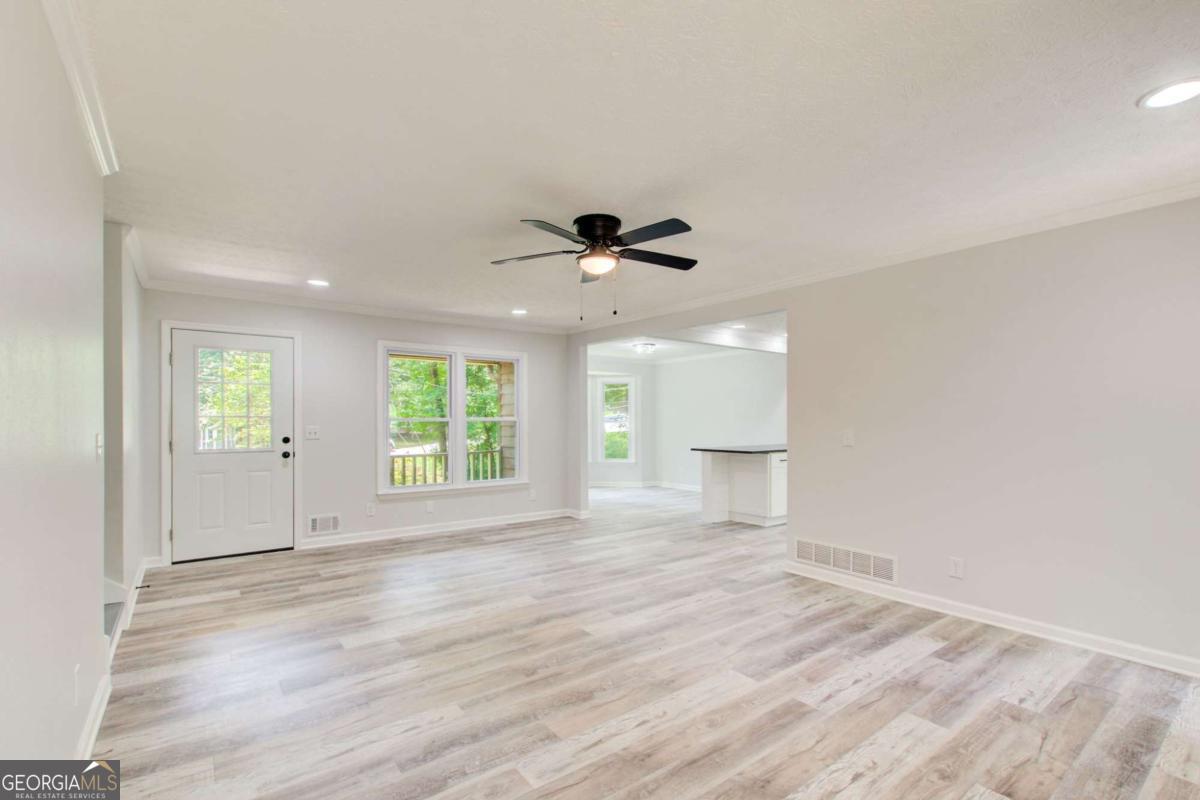 104 Southfork DR