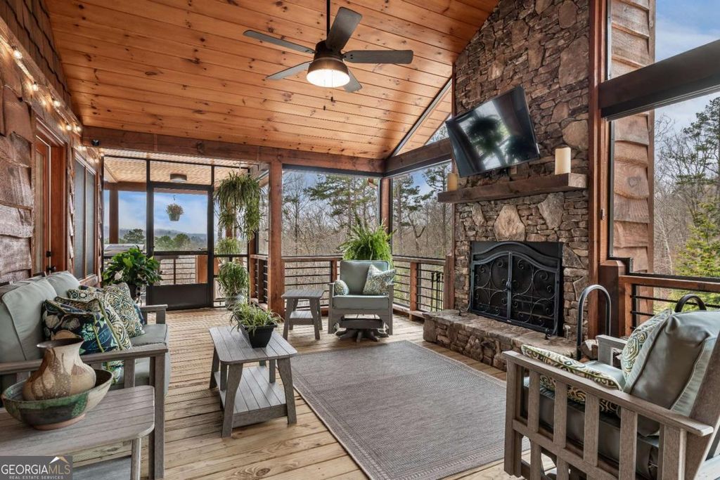 Photo of 128 Ridge Brook Drive, Morganton, GA 30560 (MLS # 10723710)