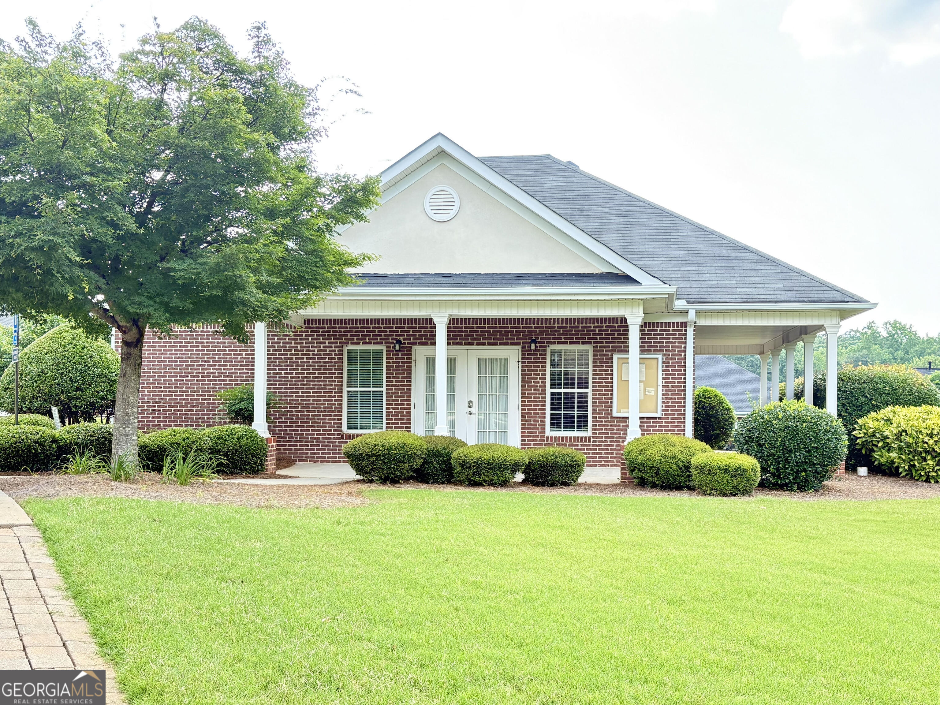 121 Pinnacle LN