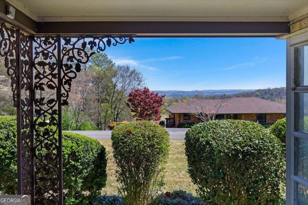 Photo of 179 S Mission Ridge Drive, Rossville, GA 30741 (MLS # 10720067)