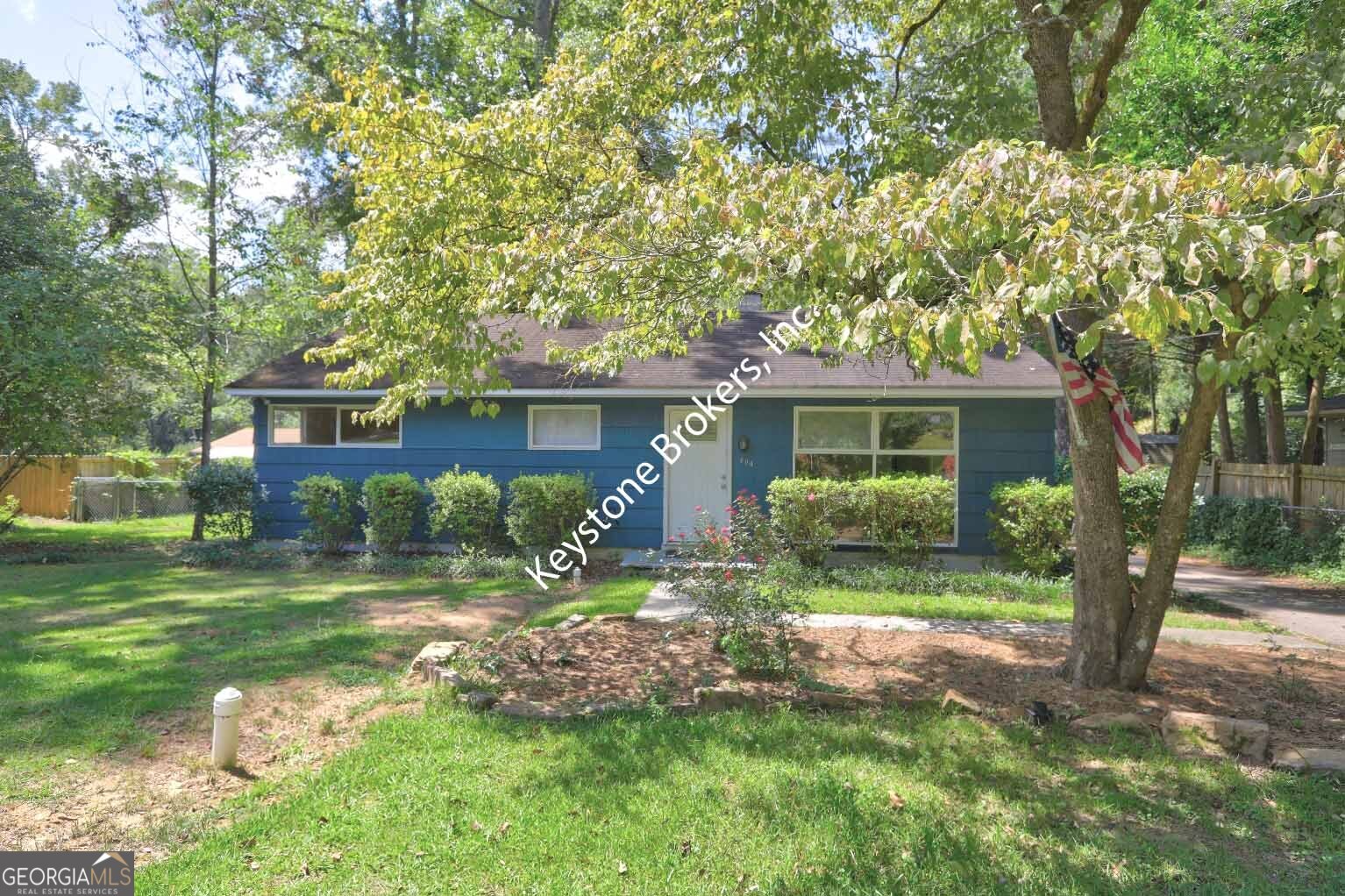 This charming single-family home at 604 Hale Ave in Griffin offers 3 bedrooms and 1 bath. Comfortable living starts with the full kitchen and in-unit washer & dryer; cooling and heating are handled with central air and forced air systems for your convenience. Step outside to your fenced backyard, tucked on a quiet street, yet just minutes from Downtown Griffin, so you get the best of peace and accessibility. Pets are welcome (cats & dogs), making this home a great match for your whole family. This home won't stay open long-schedule your tour today and see why 604 Hale Ave might be the next home for you.