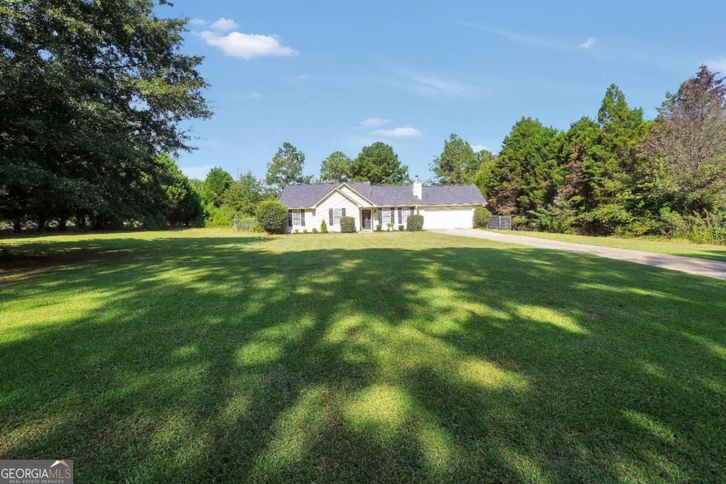 Photo of 41 Giles Drive, Mcdonough, GA 30252 (MLS # 10841199)