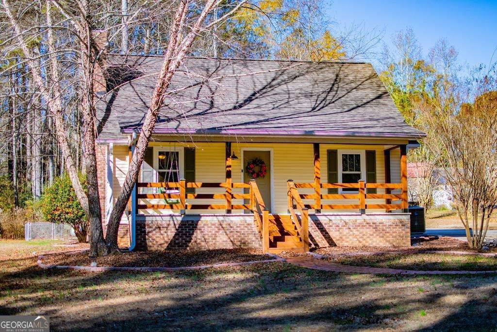 Photo of 110 Bartlett Circle, Bowdon, GA 30108 (MLS # 10659176)