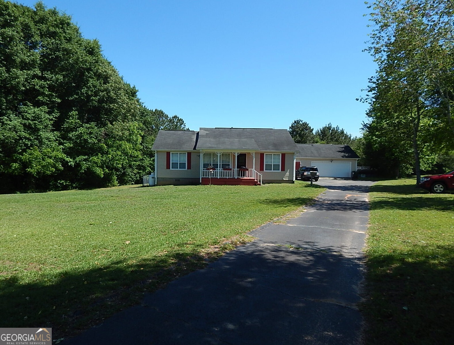 589 Burnett RD