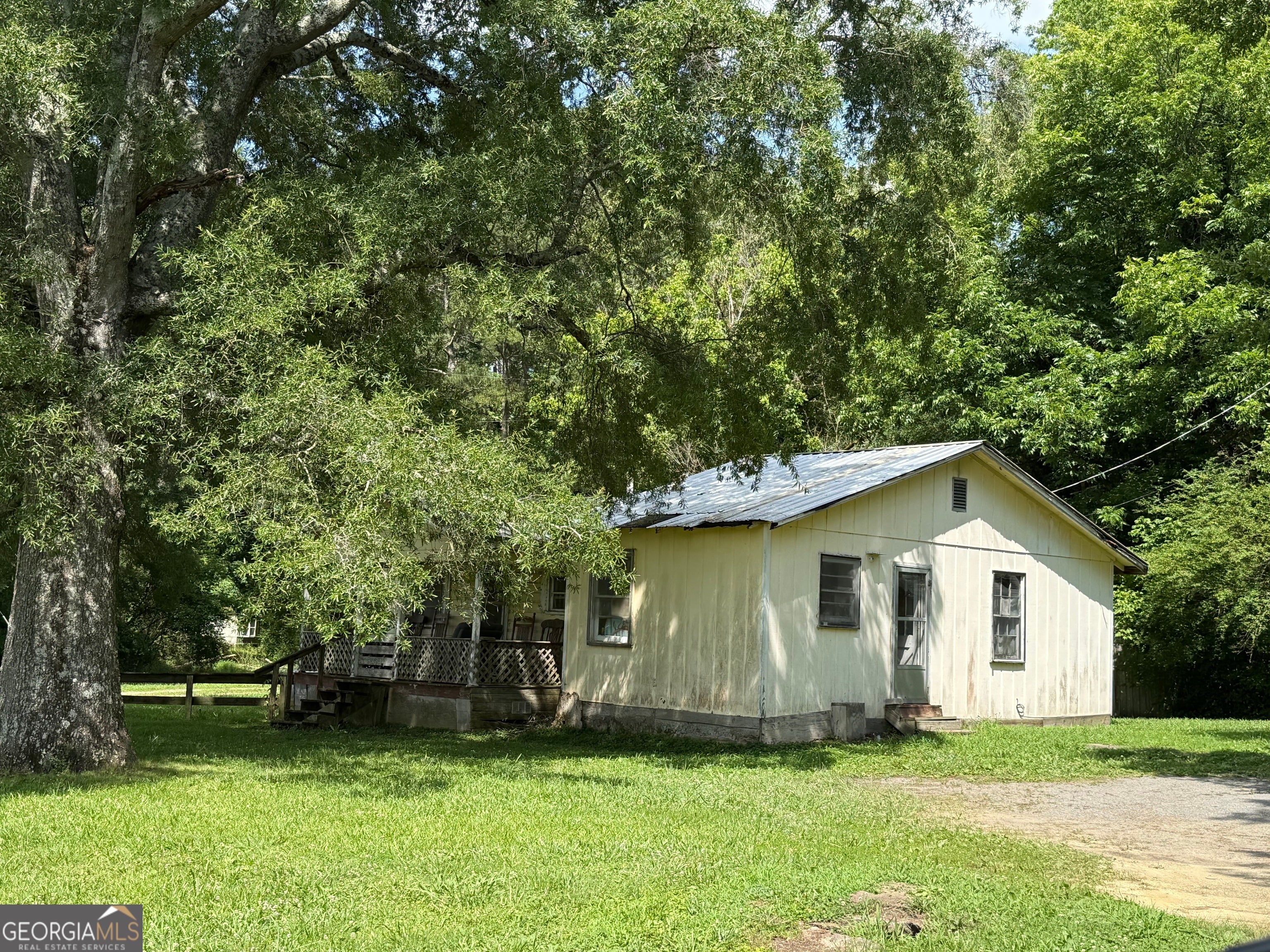 2169 Silver Hill RD