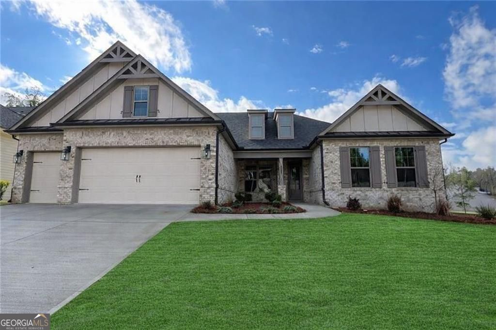 Photo of 620 Highgrove Circle, Canton, GA 30115 (MLS # 10819578)