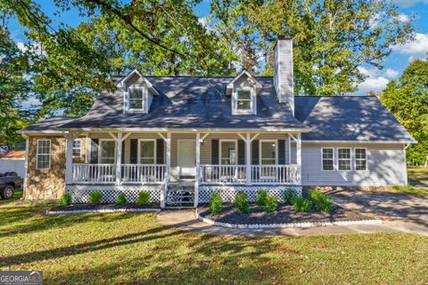 Photo of 15 Pine Grove Circle, Newnan, GA 30263 (MLS # 10880170)
