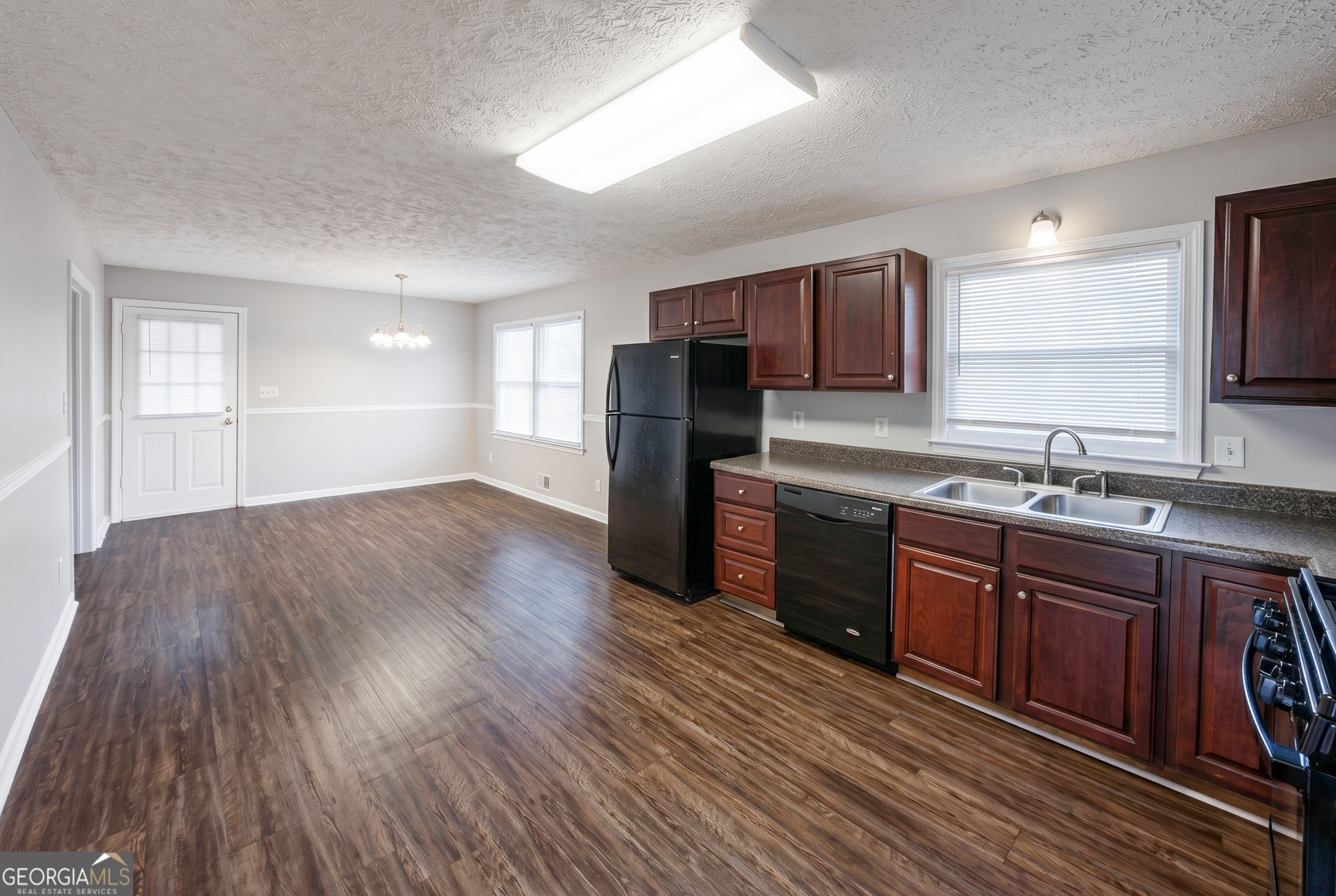 1481 Smokehouse LN