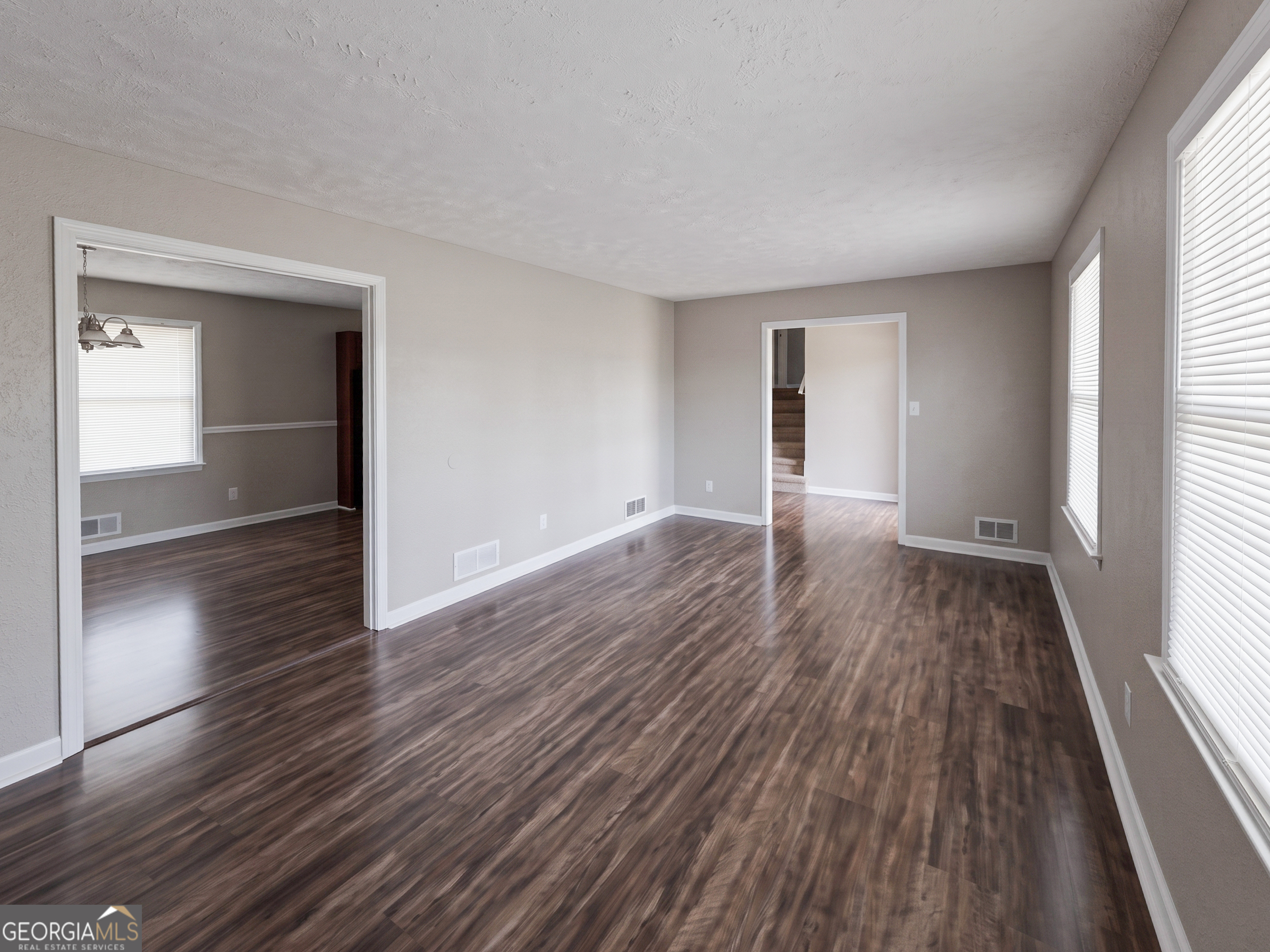 1481 Smokehouse LN