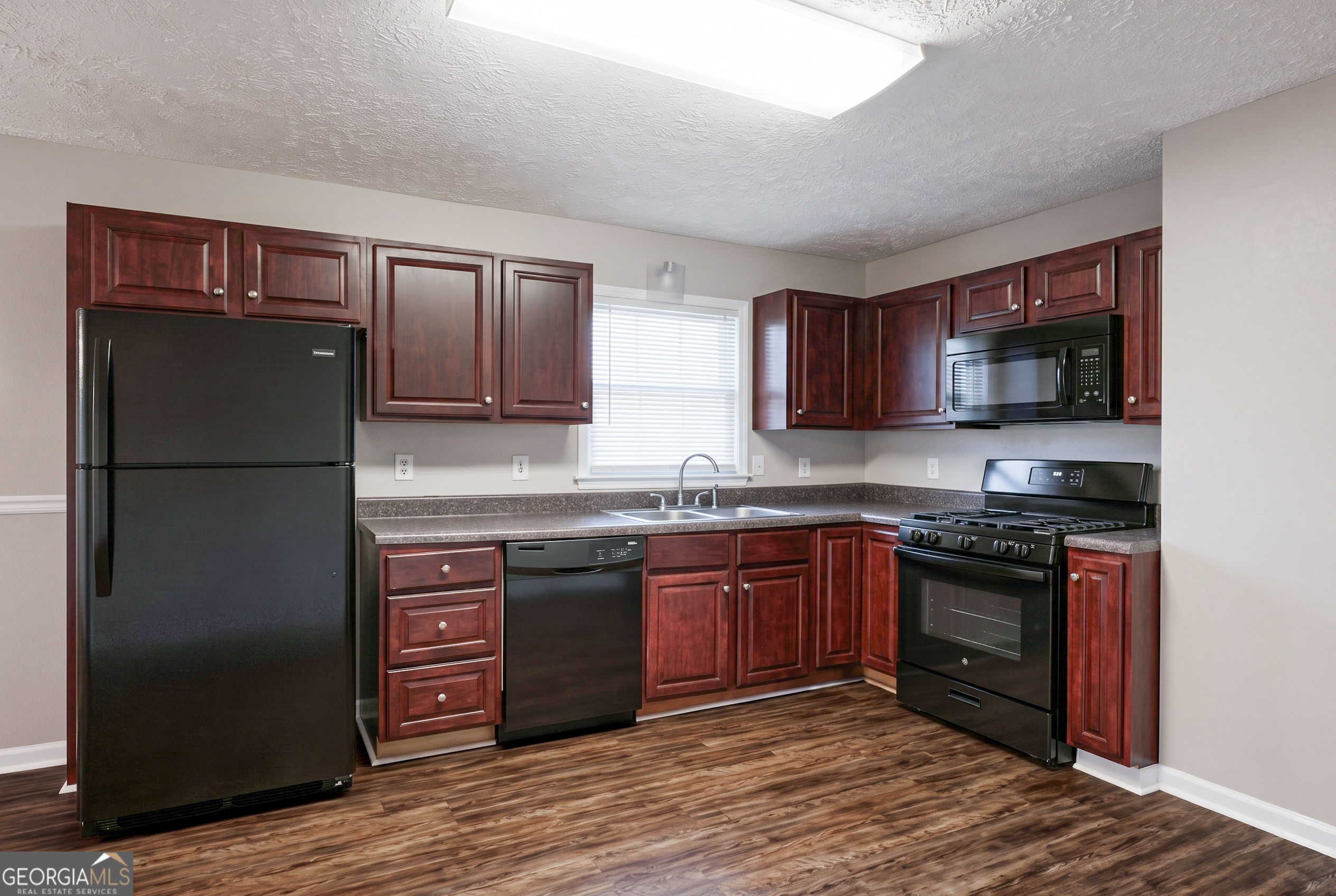 1481 Smokehouse LN