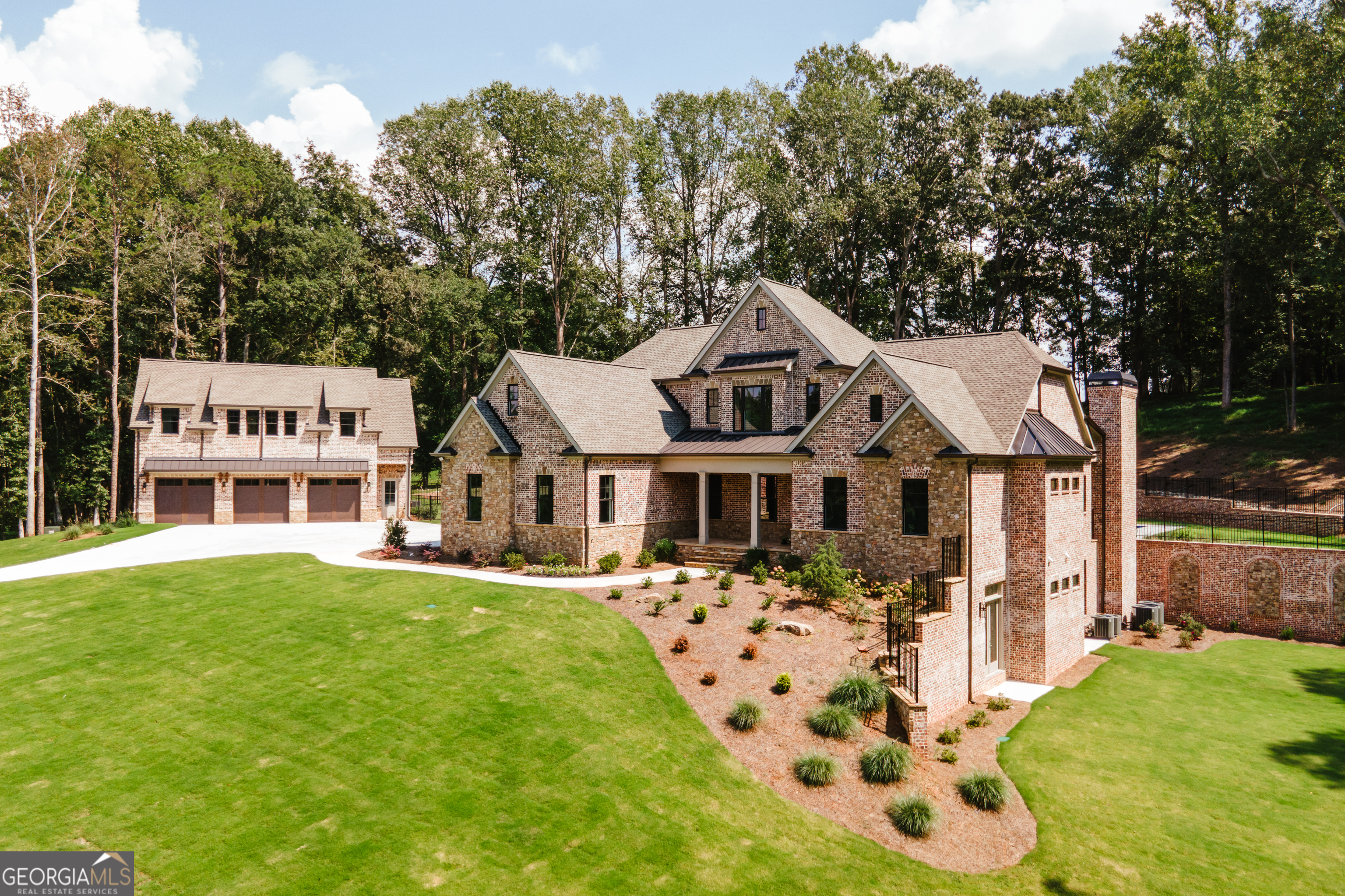 201 Westminster DR