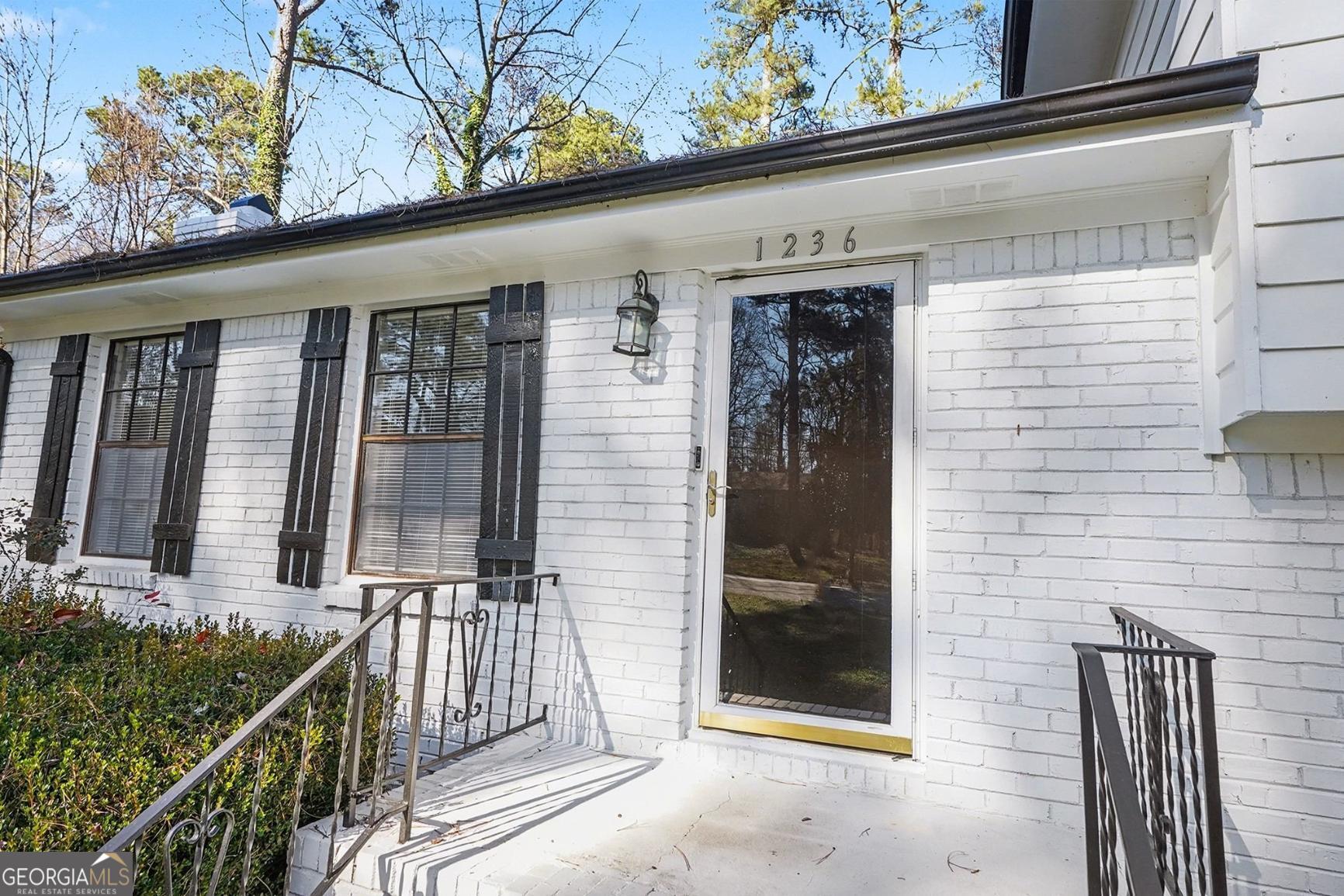 1236 Country Pine DR