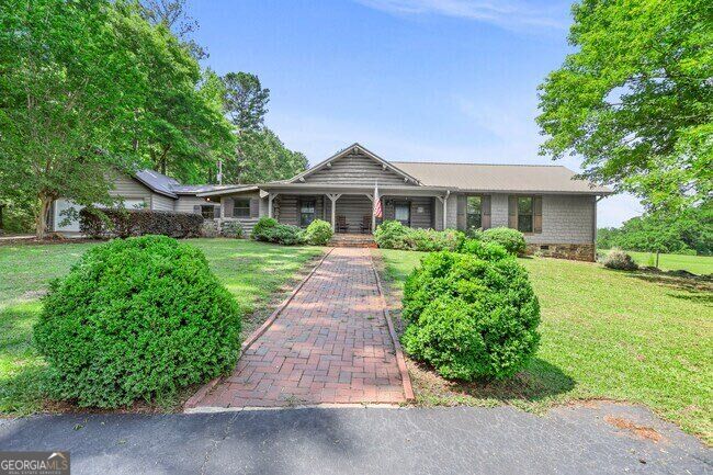 Photo of 120 Jandale Drive, Lagrange, GA 30241 (MLS # 10836856)