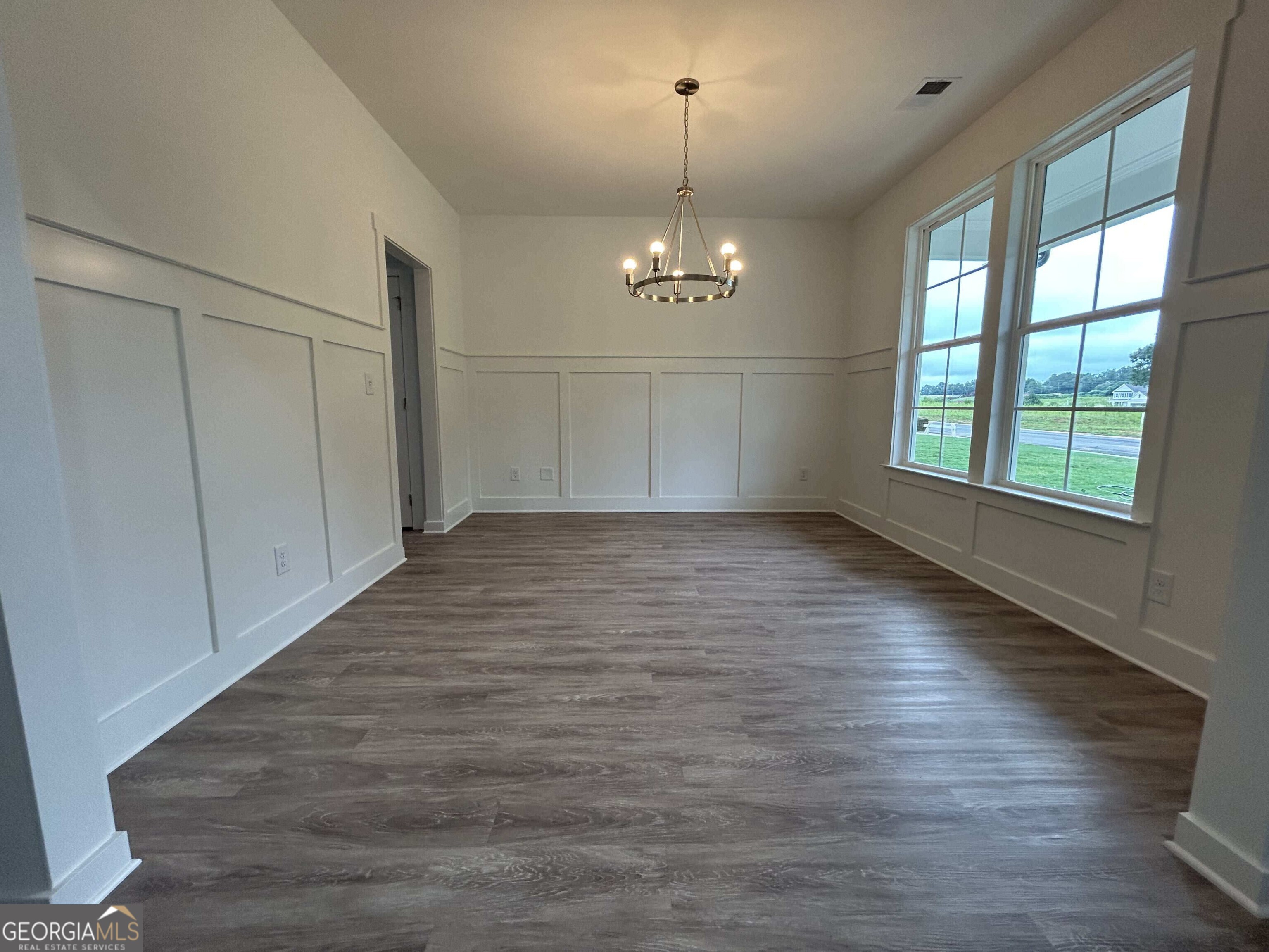 247 Annie LN