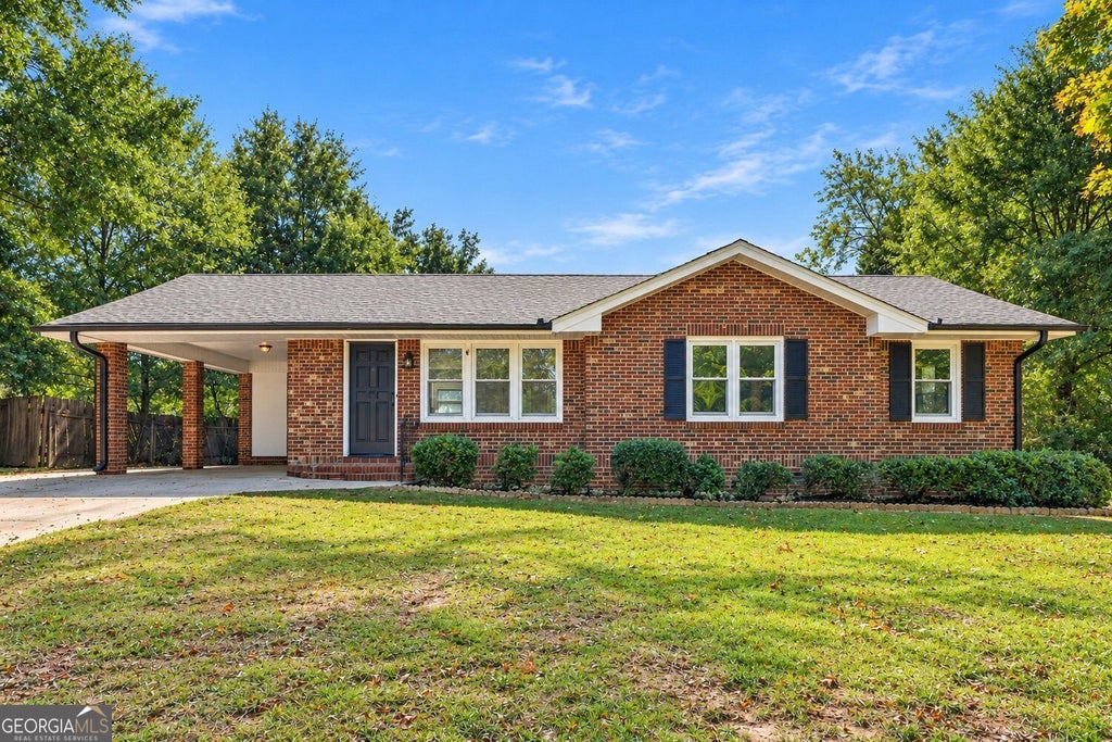 Photo of 3085 Bobolink Drive, Rex, GA 30273 (MLS # 10875192)