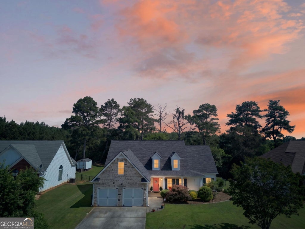 Photo of 206 Brookwood Drive, Carrollton, GA 30117 (MLS # 10784226)