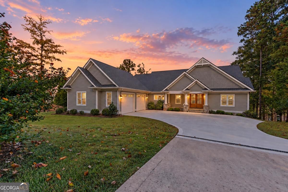 2731 Club DR