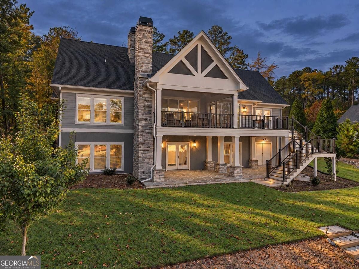 2731 Club DR