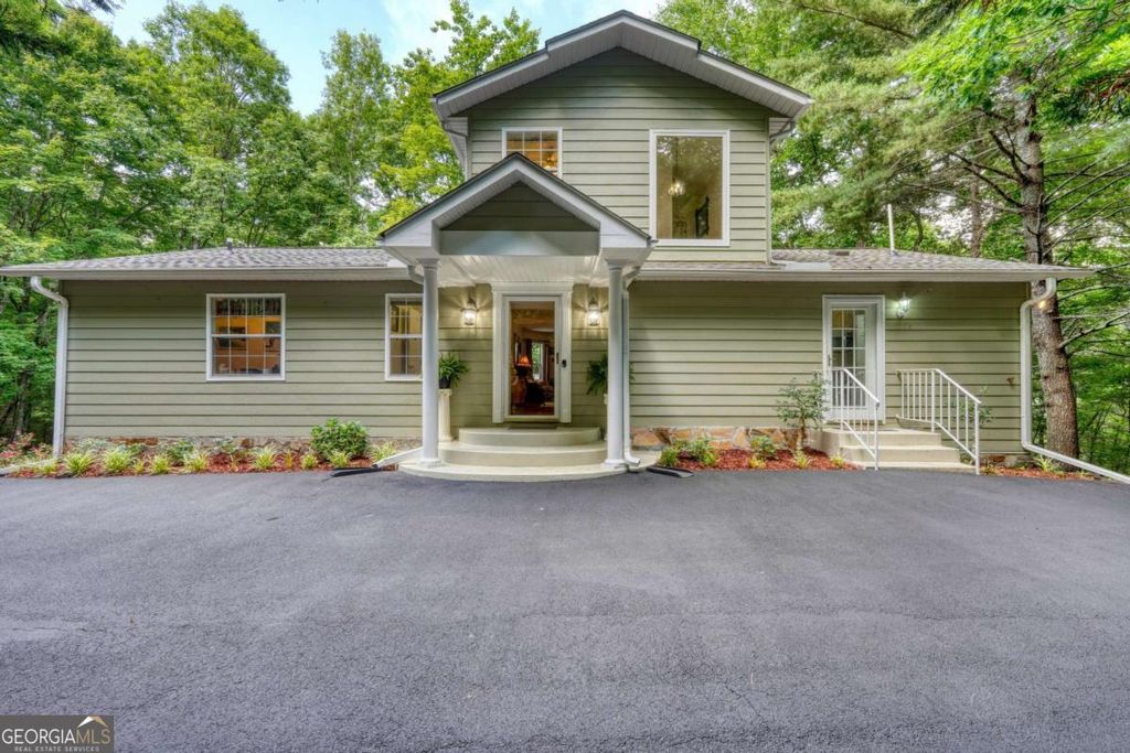 Photo of 549 Cook Mountain Drive, Blairsville, GA 30512 (MLS # 10786178)