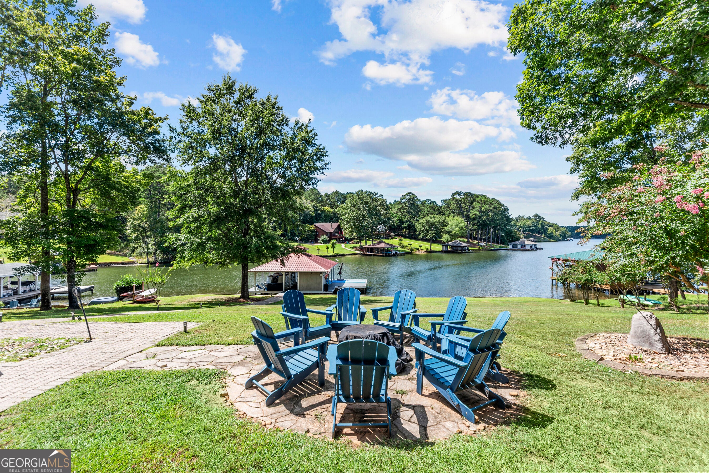 261 Dogwood DR