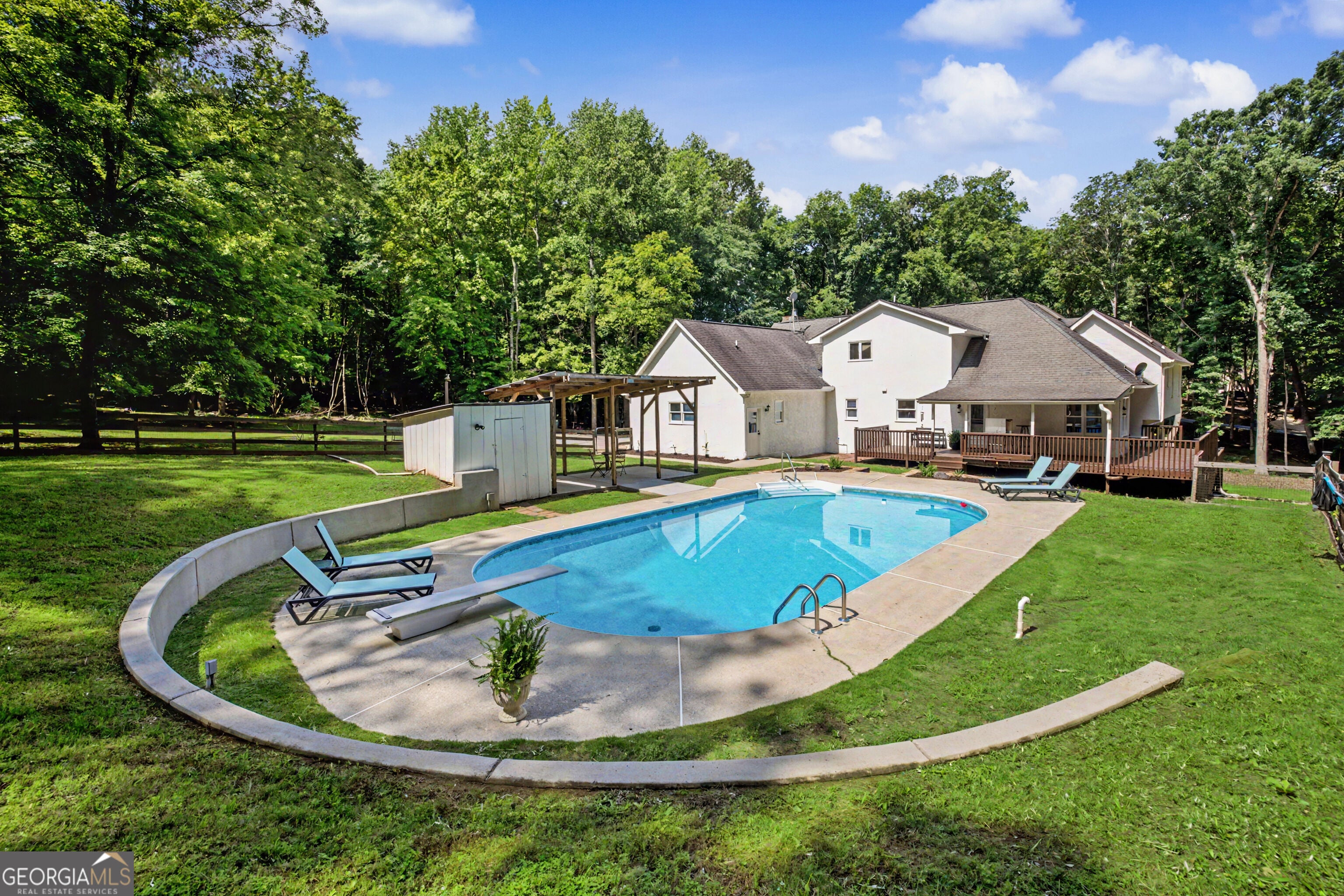 360 Darren DR