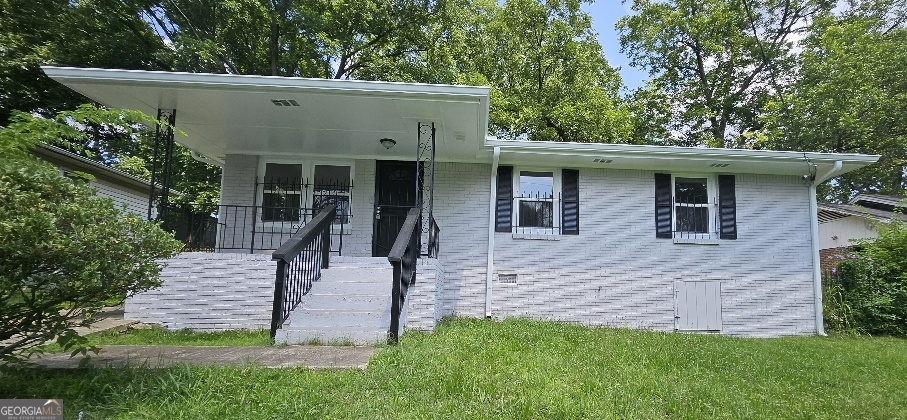 This is property is move-in-ready. Very nice, quiet and peaceful neighborhood located just 10 minutes from Interstate 85 and 15 minutes from Interstate 75 with loads of shopping, Fast Food places and so much more. Agents please text me your Name and license number for the code. Please do not give your clients the code. Thank you so much.