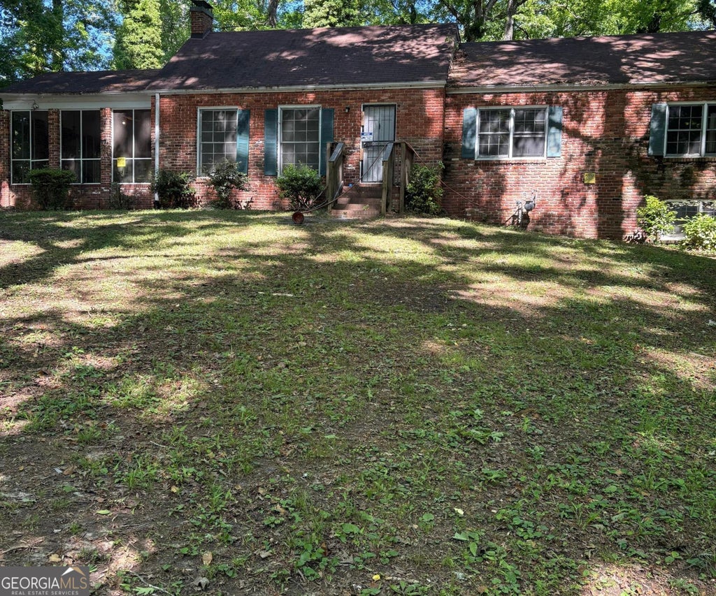Photo of 1976 Delowe Drive SW, Atlanta, GA 30311 (MLS # 10792417)