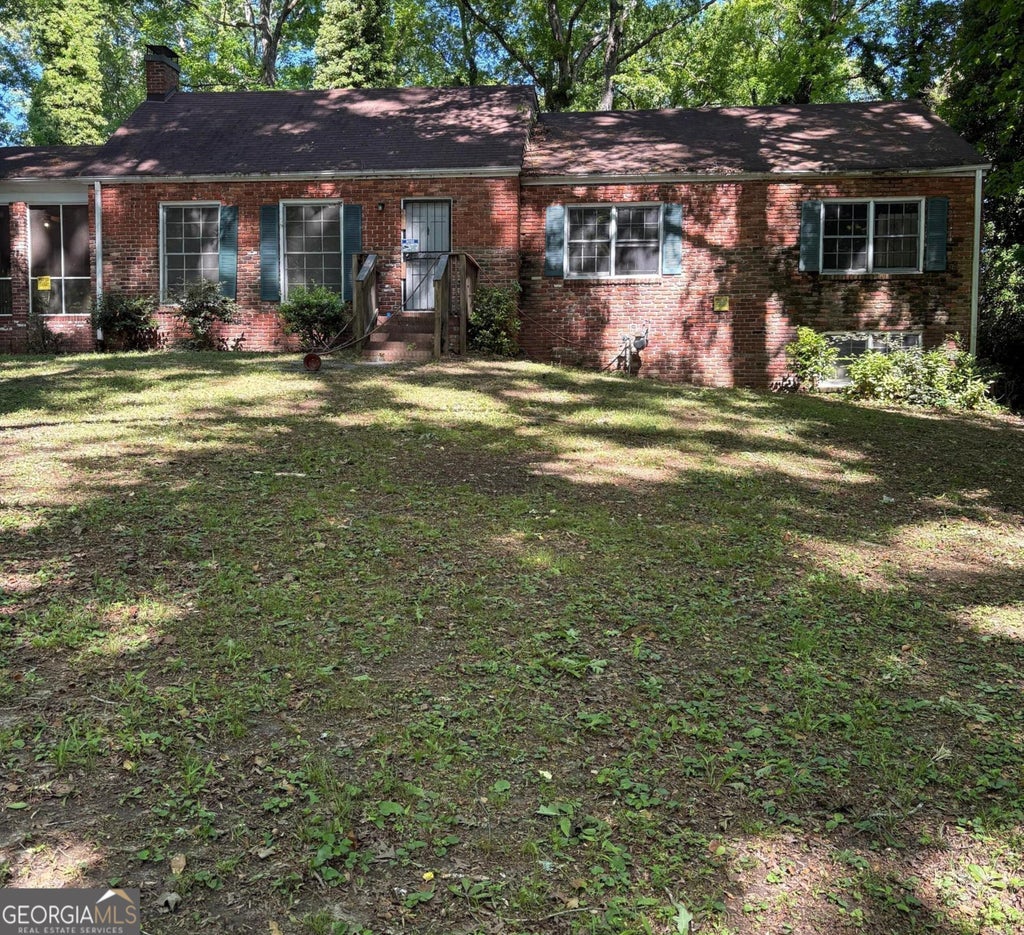 Photo of 1976 Delowe Drive SW, Atlanta, GA 30311 (MLS # 10792417)