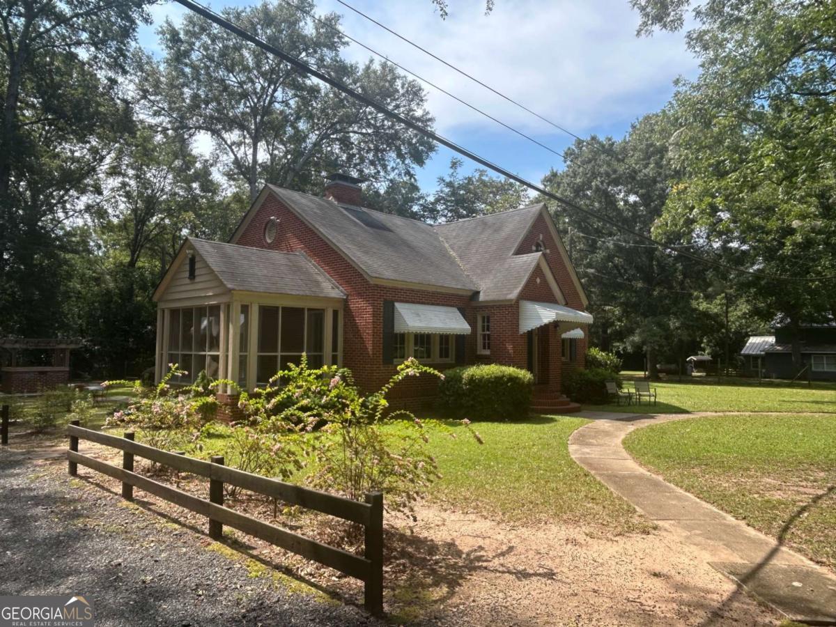 114 Old River Bridge RD SW