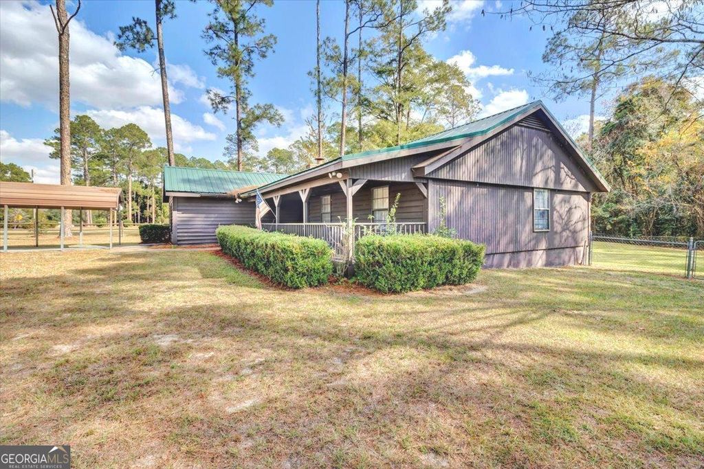 Photo of 1702 Vada Road, Bainbridge, GA 39817 (MLS # 10693484)