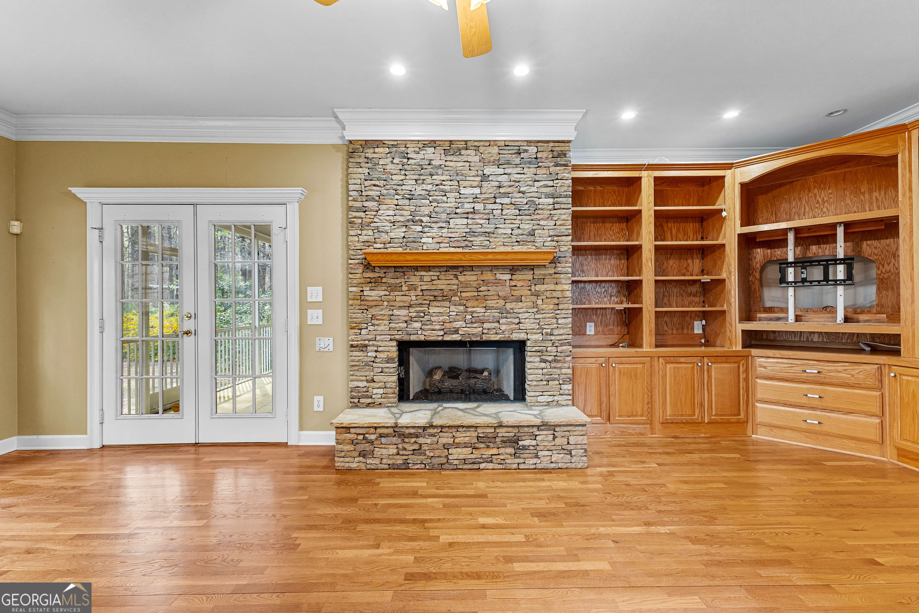 Fayetteville, Georgia 30215, United States, 3 Bedrooms Bedrooms, ,4 BathroomsBathrooms,Residential,Active,97718