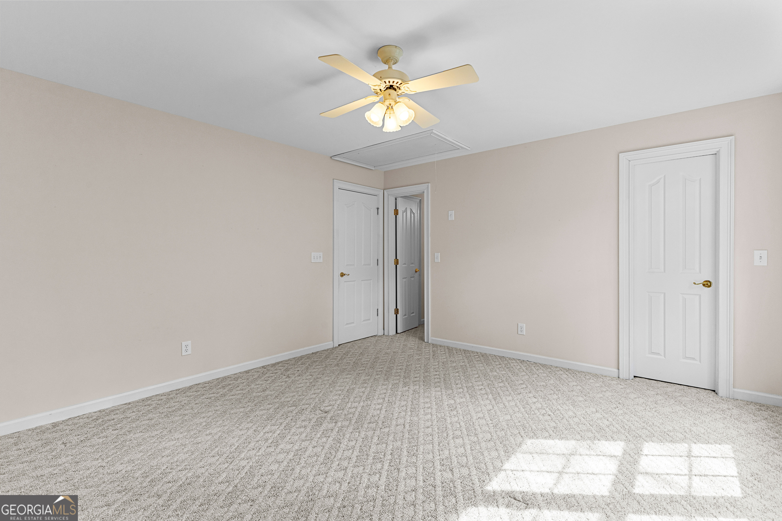 Fayetteville, Georgia 30215, United States, 3 Bedrooms Bedrooms, ,4 BathroomsBathrooms,Residential,Active,97718