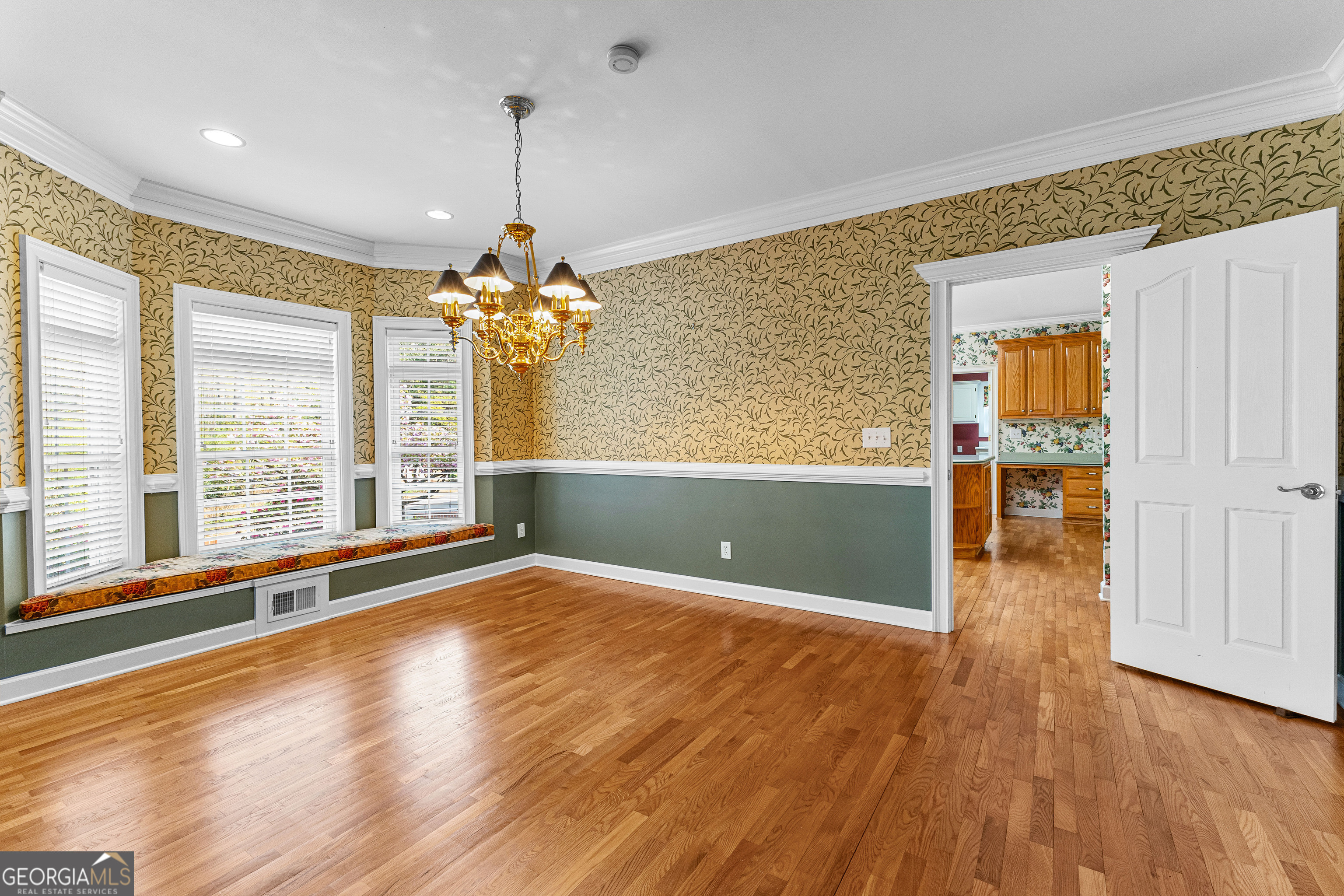 Fayetteville, Georgia 30215, United States, 3 Bedrooms Bedrooms, ,4 BathroomsBathrooms,Residential,Active,97718