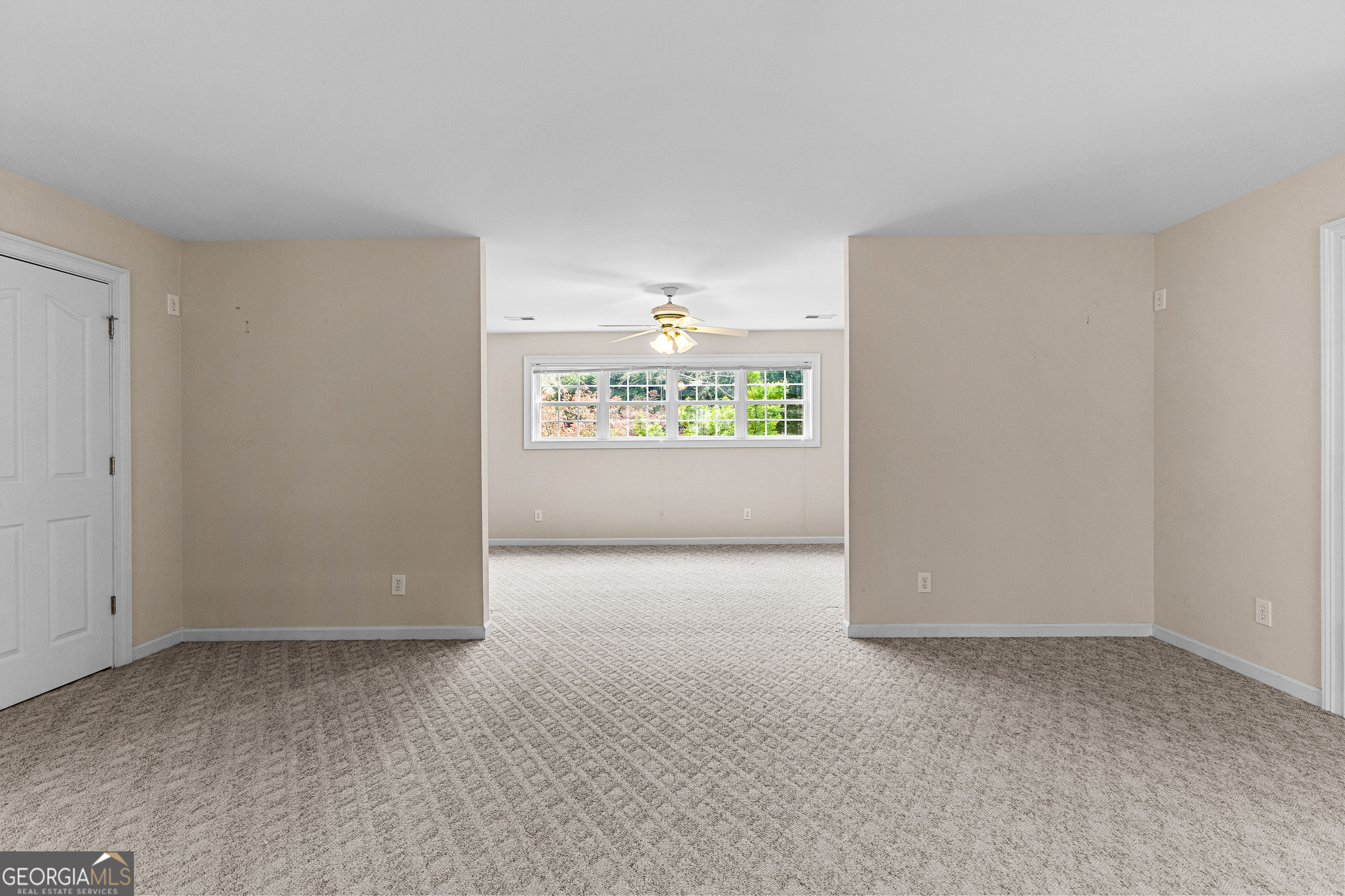 Fayetteville, Georgia 30215, United States, 3 Bedrooms Bedrooms, ,4 BathroomsBathrooms,Residential,Active,97718