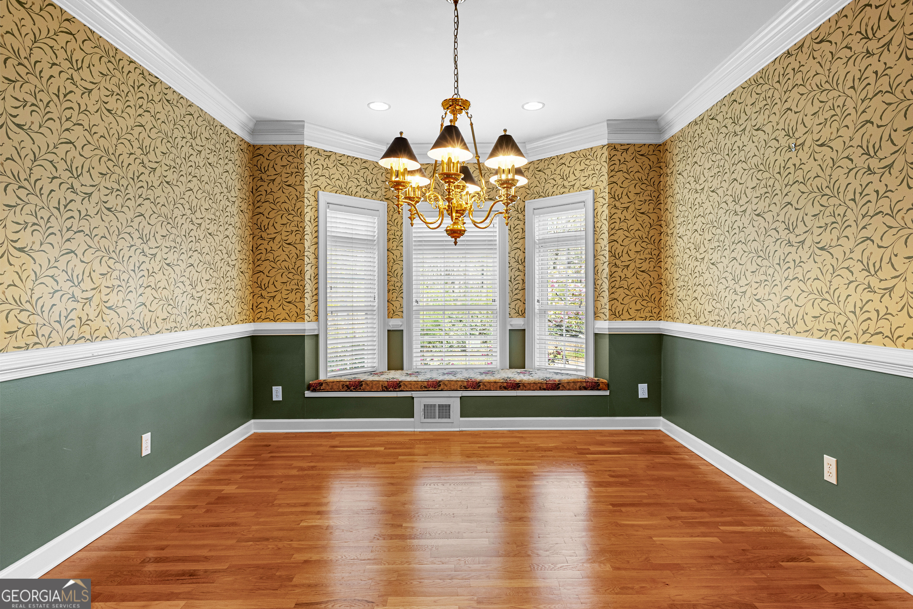 Fayetteville, Georgia 30215, United States, 3 Bedrooms Bedrooms, ,4 BathroomsBathrooms,Residential,Active,97718