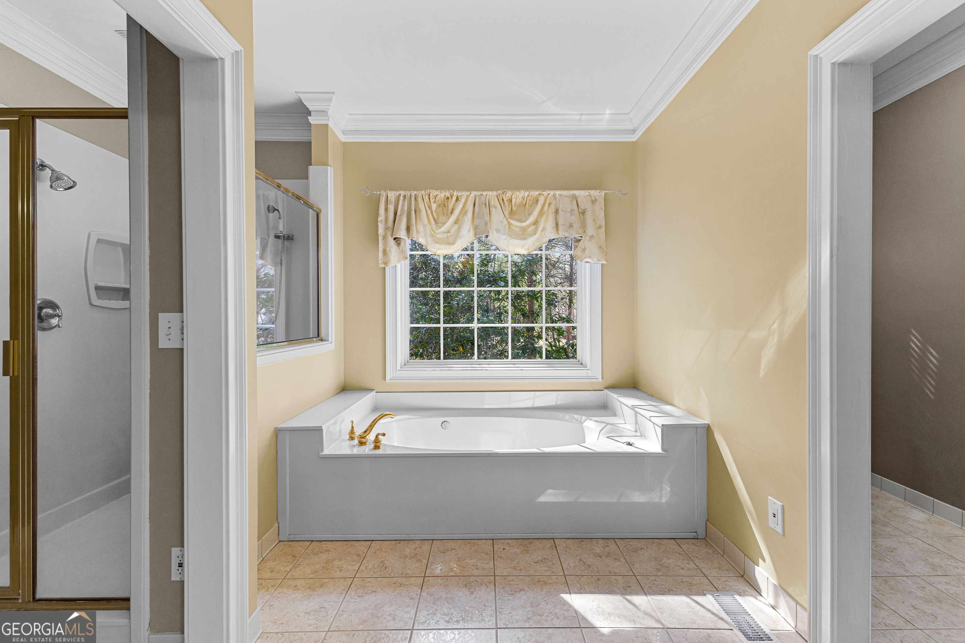 Fayetteville, Georgia 30215, United States, 3 Bedrooms Bedrooms, ,4 BathroomsBathrooms,Residential,Active,97718