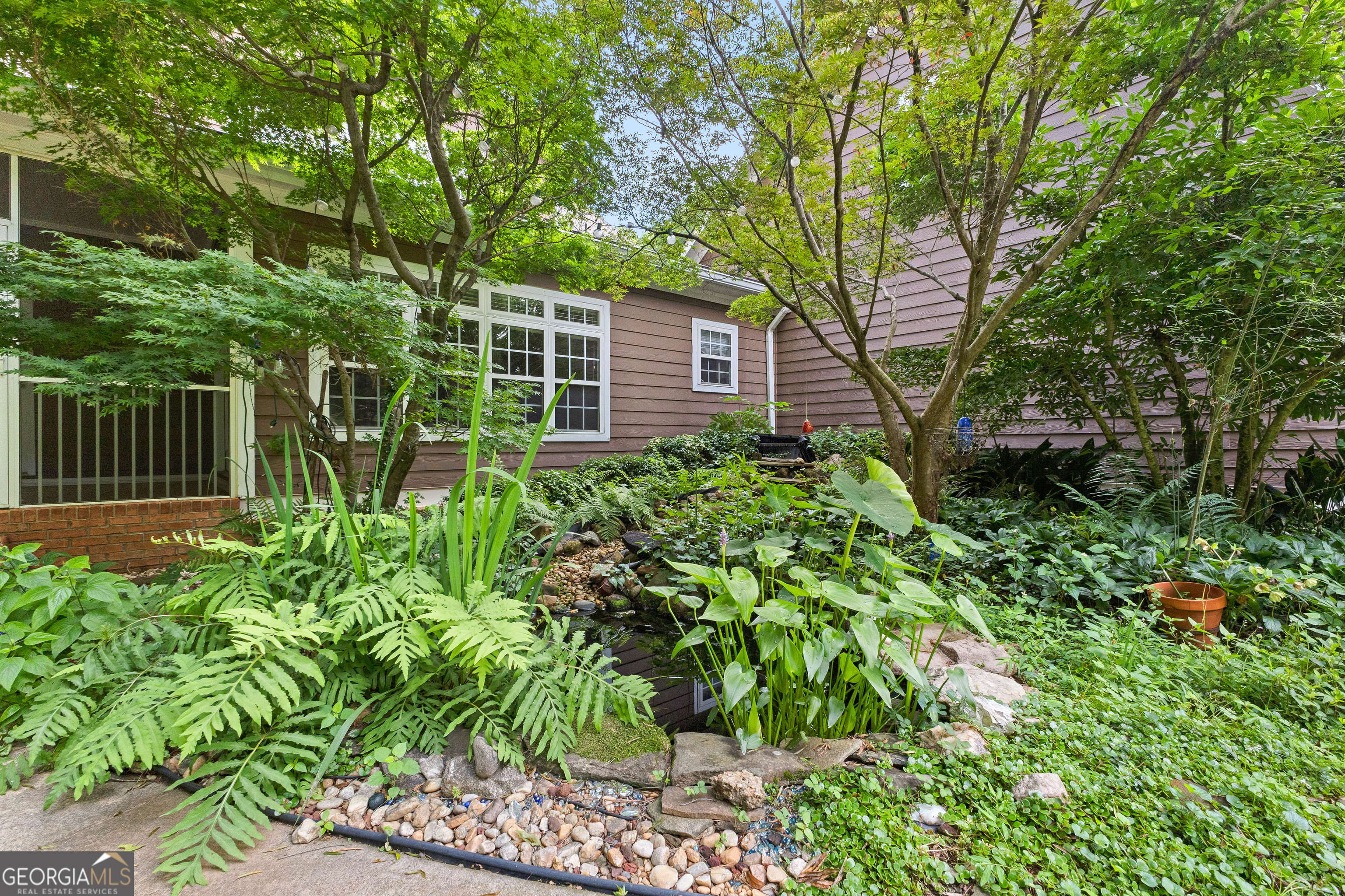 Fayetteville, Georgia 30215, United States, 3 Bedrooms Bedrooms, ,4 BathroomsBathrooms,Residential,Active,97718