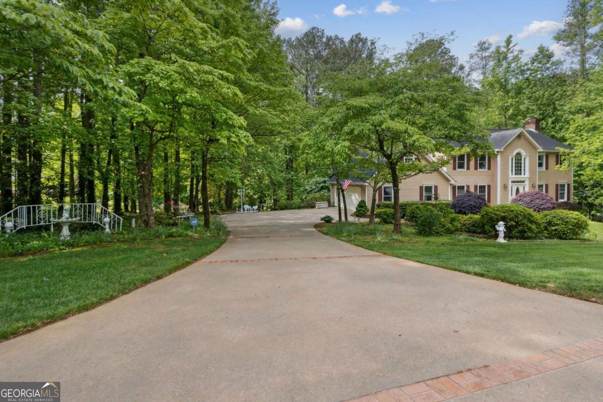 4135 Ashford Way