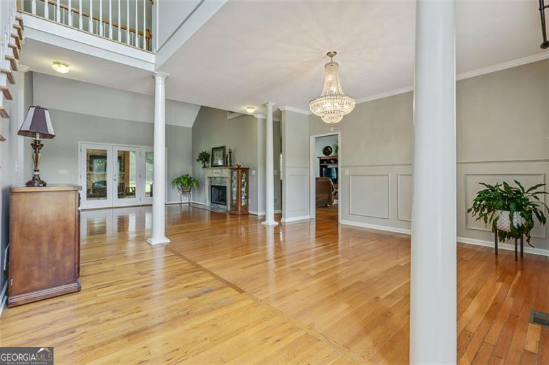 1054 AVERY CREEK DR