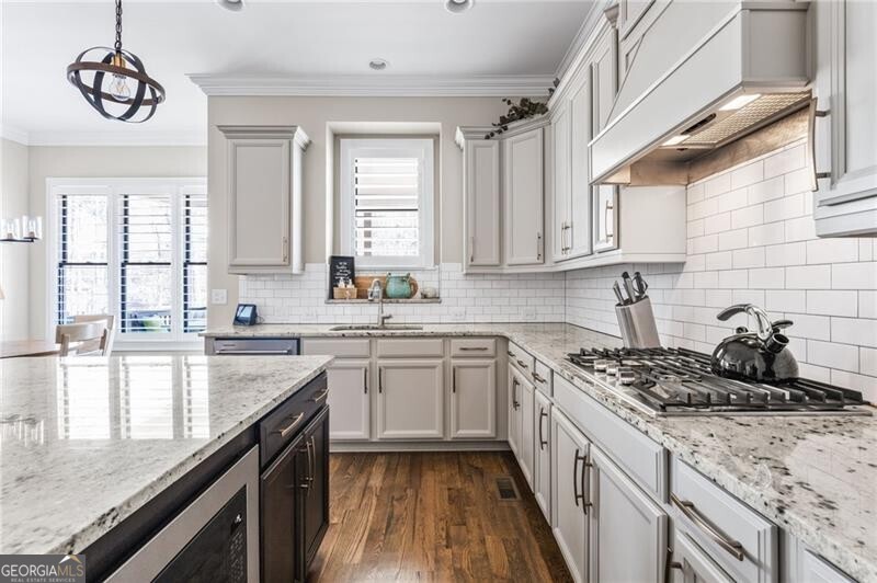 Ellis - Residential Lease