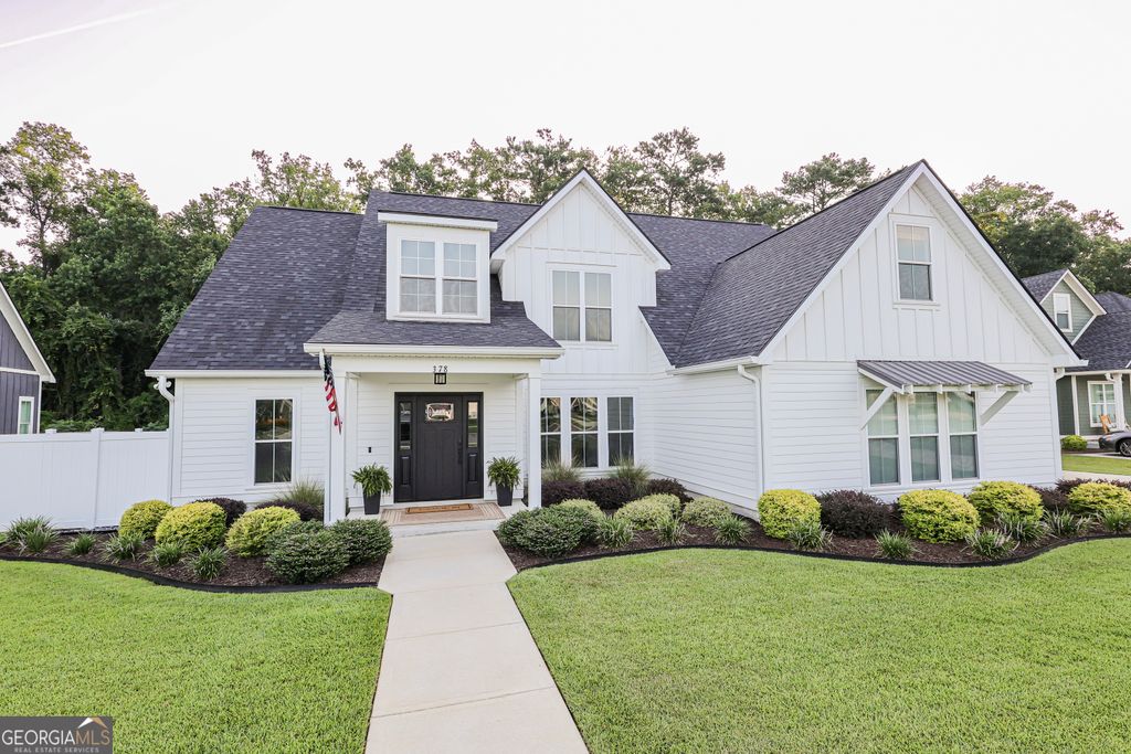 Photo of 378 Madison Grove Boulevard, Thomasville, GA 31757 (MLS # 10635990)