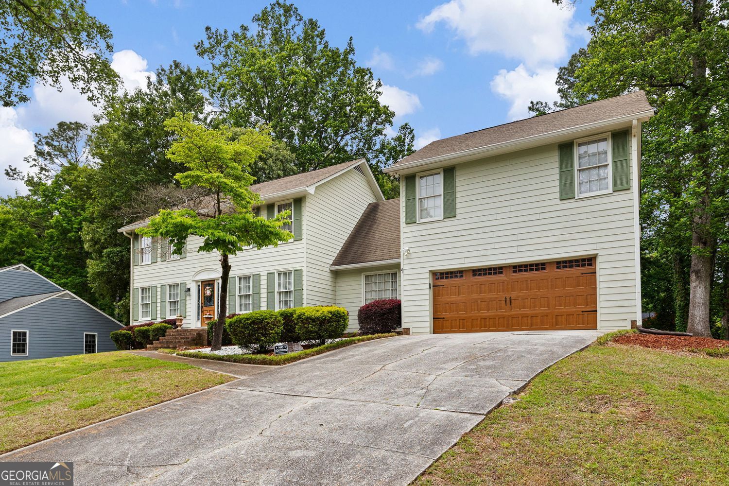 4544 Queen Anne CT SE