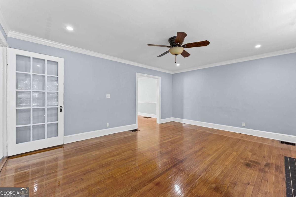 1127 Portland AVE SE