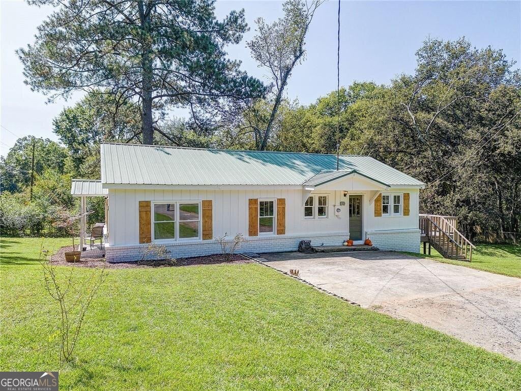 Photo of 44 Baker Road SW, Cartersville, GA 30120 (MLS # 10806582)