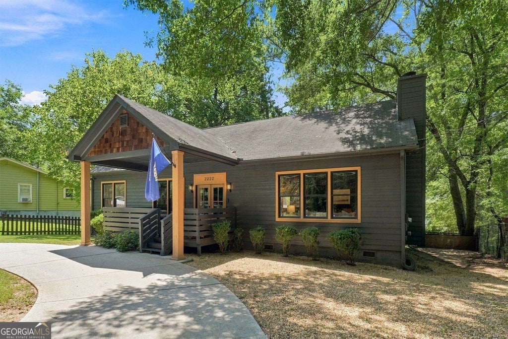 Photo of 2222 Spink Street NW, Atlanta, GA 30318 (MLS # 10876140)
