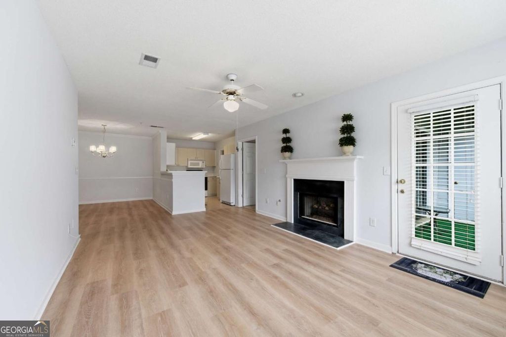 Photo of 812 Vinings Forest Lane SE, Smyrna, GA 30080 (MLS # 10755907)